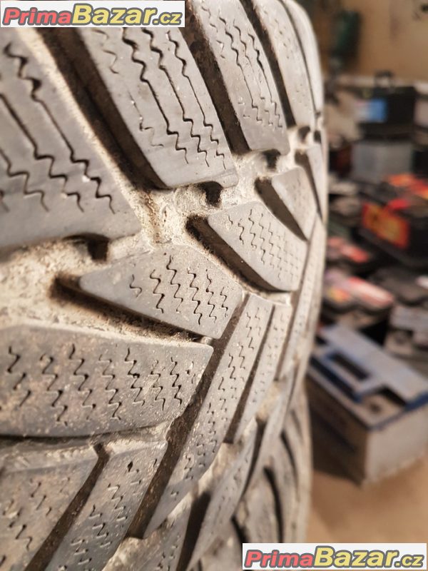 plechove disky s pneu Dunlop s poklicema     60% vzorek 5x112 1K0601027C 6jx15 et47