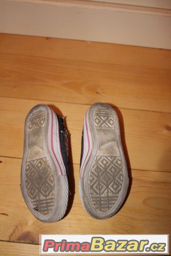 Dětské boty Skechers - vel. 28