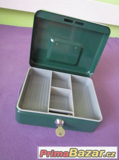 PŘÍRUČNÍ POKLADNIČKA CASH BOX