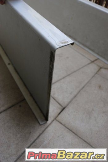 Oplechování , parapet hliníkový více kusů-TOP STAV Oplechování , parapet hliníkový více kusů-TOP STAV