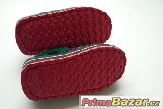 ZÁNOVNÍ PANTOFLE PRO DÍTĚ - STÉLKA 14.5 CM ZÁNOVNÍ PANTOFLE PRO DÍTĚ - STÉLKA 14.5 CM