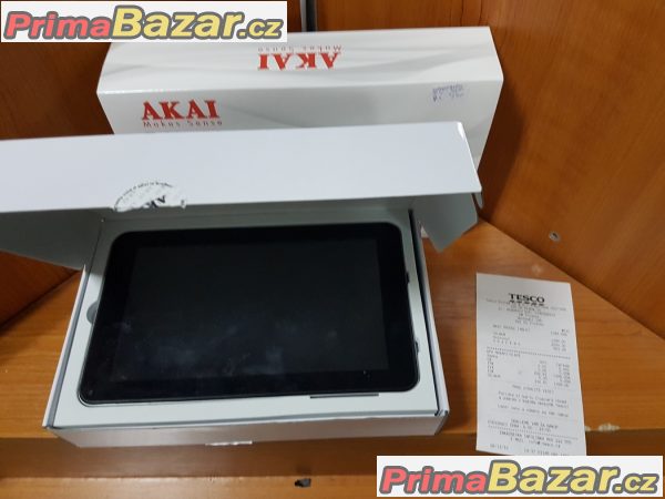 zanovni-tablet-akai-se-zarukou-4x1-2-ghz-8