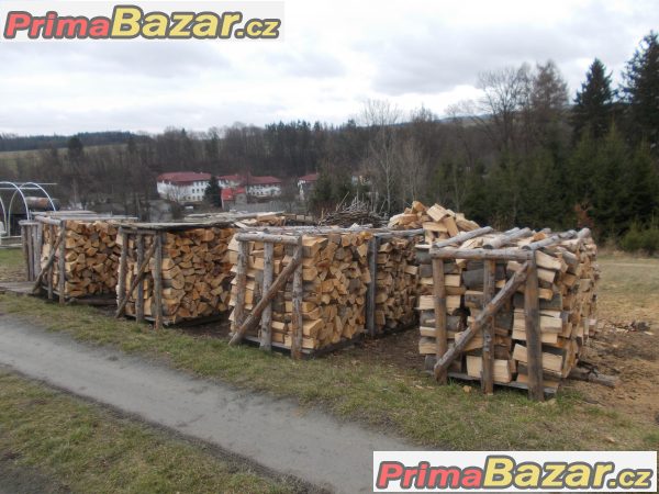 Tvrdé palivové dřevo