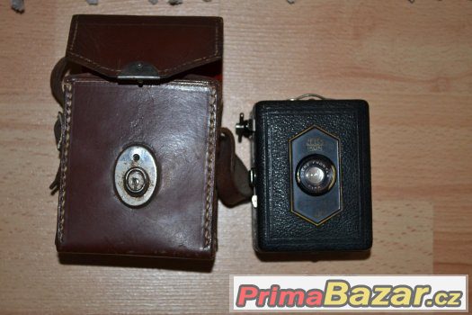 fotoaparat-zeiss-ikon-baby-box