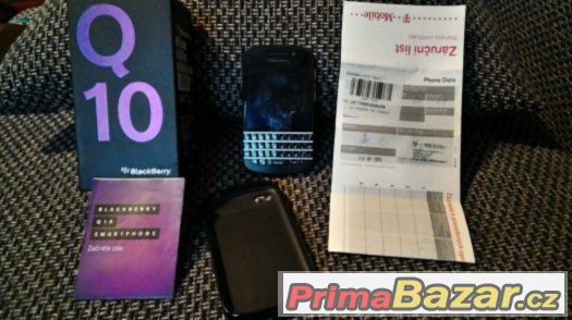 mobilni-telefon-blackberry-q10