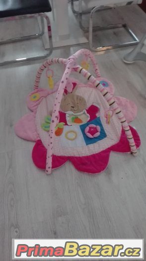 Hrací deka pro holčičku
