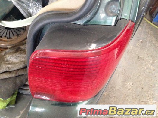Prodám ZP světlo VW Passat B5 combi Prodám ZP světlo VW Passat B5 combi