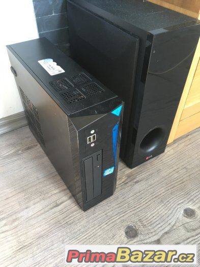 Mini stolní PC s I3 a W7