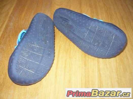 Sandálky Nike modré vel.25 min. nošené