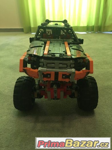 LEGO TECHNIC - Truck 4x4 ( 9398 )
