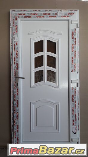 vchodové plastové dveře Klára, bílé