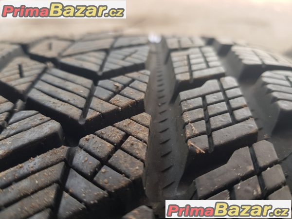 Zánovní pneu dot3814 Pirelli Scorpion 275/40 r22 10