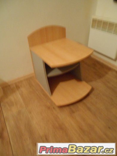 IKEA noční stolek