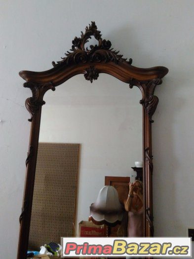 Koupím starožitné zrcadlo