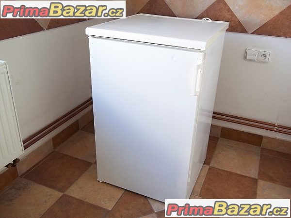 chladnice-bez-mrazacku-indesit