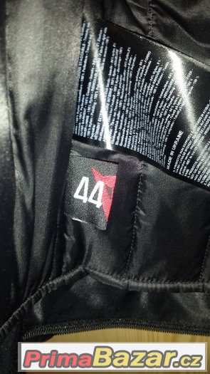 Kožená bunda dámská Ducati Dainese vel. 44 téměř nová Kožená bunda dámská Ducati Dainese vel. 44 téměř nová