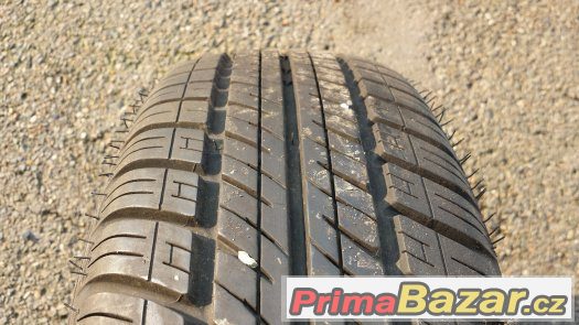 1 ks letní pneu 175/70 R13 Dunlop SP10 3e cca 8 mm