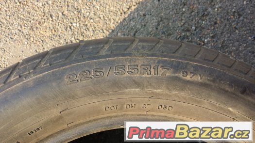 2 ks letní pneu 225/55 R17 Dunlop SP Sport 2020 cca 4-5mm