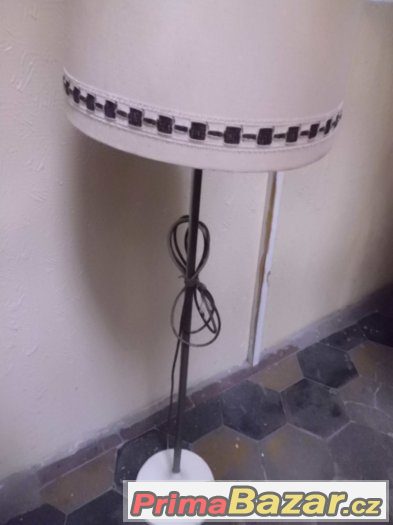 STARÁ VELKÁ RETRO CHROMOVANÁ PODLAHOVÁ LAMPA