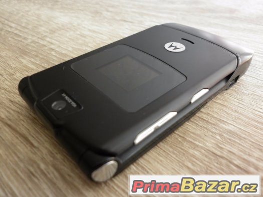 Motorola Razr V3, černý, top stav.Nádherný telefon.