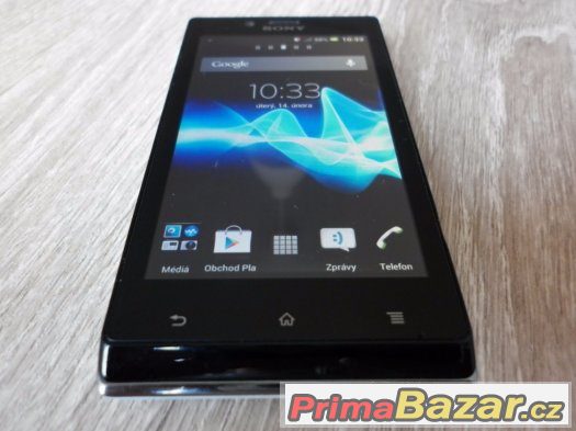 Sony Xperia J, 5MPx, slot na microSD, Android.