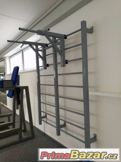 Stropní ručkovací žebříky, workout konstrukce, TRX Stropní ručkovací žebříky, workout konstrukce, TRX