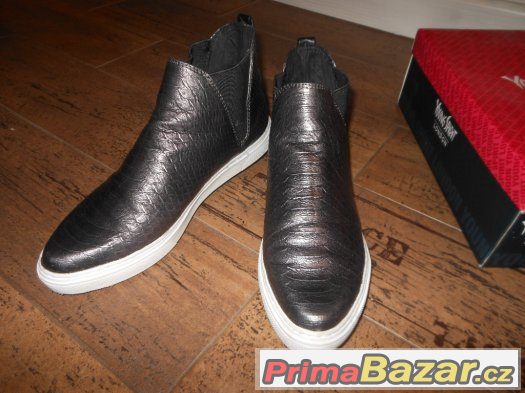 Slip on boty-vyšší- vel.41,zn.YOUNG SPIRIT,nové,moderní