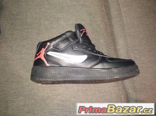 Nové Boty Jordan 43 Nové Boty Jordan 43