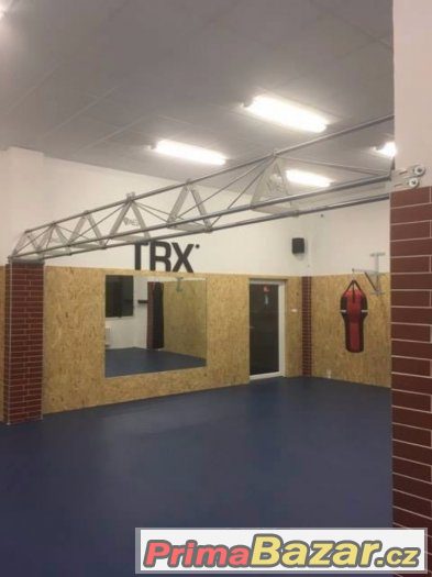 TRX konstrukce, zavěsné systémy, workout konstrukce