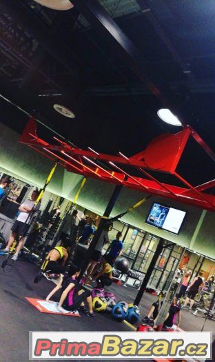 Stropní ručkovací žebříky, workout konstrukce a TRX Stropní ručkovací žebříky, workout konstrukce a TRX