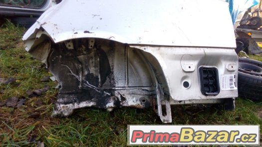 Prodám levou zadní čtvrtku octavia 2 combi Prodám levou zadní čtvrtku octavia 2 combi