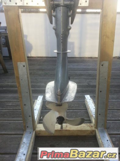 Lodni motor Suzuki 9hp short shaft Lodni motor Suzuki 9hp short shaft