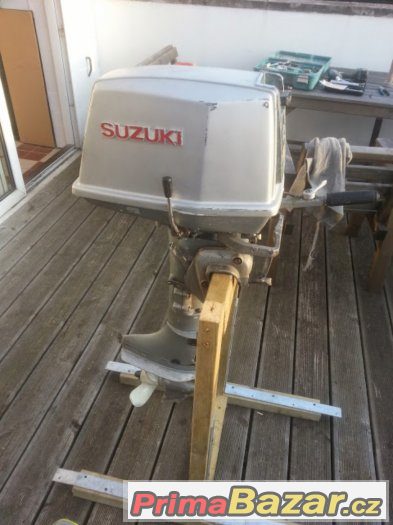 Lodni motor Suzuki 9hp short shaft Lodni motor Suzuki 9hp short shaft