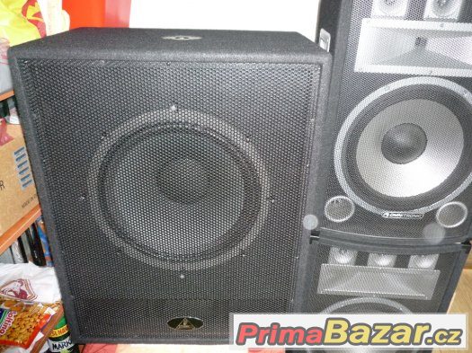 Subwoofer Behringer 18