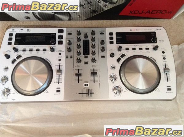 Pioneer DDJ SX2..600€/Pioneer DDJ SX..420€/Pioneer XDJ-RX...900€