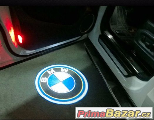 Sada 4 projektorů loga BMW místo dveřních světel