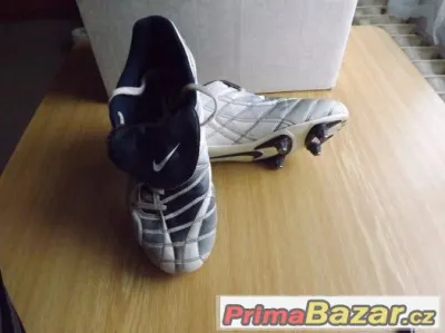 Kopačky Nike vel. 42