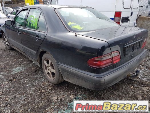 Mercedes Benz E 200 č. 1704 Mercedes Benz E 200 č. 1704