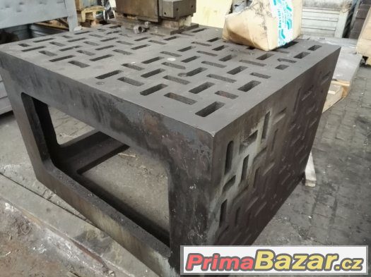 Prodám upínací kostku 1000x1200 mm. Prodám upínací kostku 1000x1200 mm.