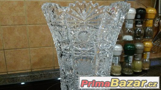 KRÁSNÁ BROUŠENÁ VÁZA v.30cm počátek 20.století KRÁSNÁ BROUŠENÁ VÁZA v.30cm počátek 20.století