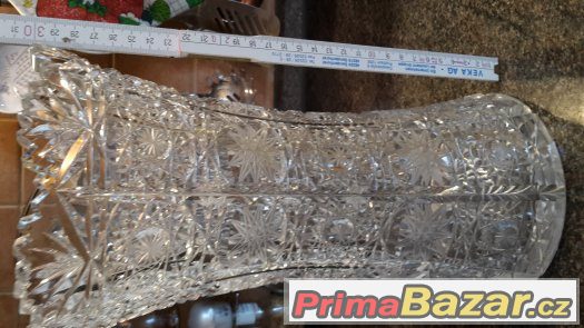 KRÁSNÁ BROUŠENÁ VÁZA v.30cm počátek 20.století KRÁSNÁ BROUŠENÁ VÁZA v.30cm počátek 20.století
