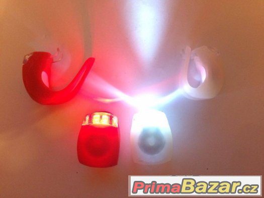 Světýlka na batoh,kabelku-1 ks-20,-Kč,reflexní pásky-10,-Kč Světýlka na batoh,kabelku-1 ks-20,-Kč,reflexní pásky-10,-Kč