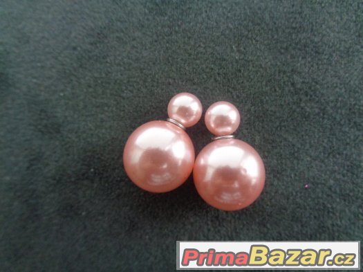 Světle-růžové perly