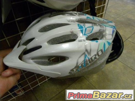 Cyklistická přilba helma  GIRO (54-61cm)