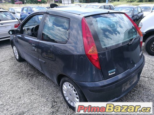 FIAT PUNTO 1,2i 44 KW R.V.2002.KLIMA.EURO 3.PĚKNÉ