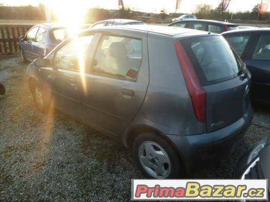 FIAT PUNTO 1,9 JTD 63 KW..KLIMA..2004.5 DVEŘÍ.