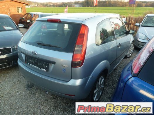 LEVNĚ  FORD FIESTA 1,4 TDCI 50 KW.KLIMA..05/2004.serviska