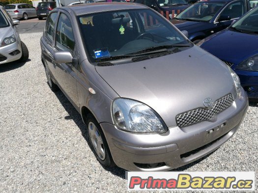 toyota-yaris-1-4-d-4d-55-kw-5-dveri-klima-11-2004