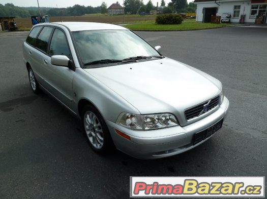 VOLVO V40 COMBI 1,9D 85 KW.146T.KM..2003