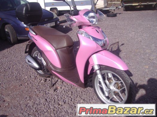 HONDA SH125i Pink